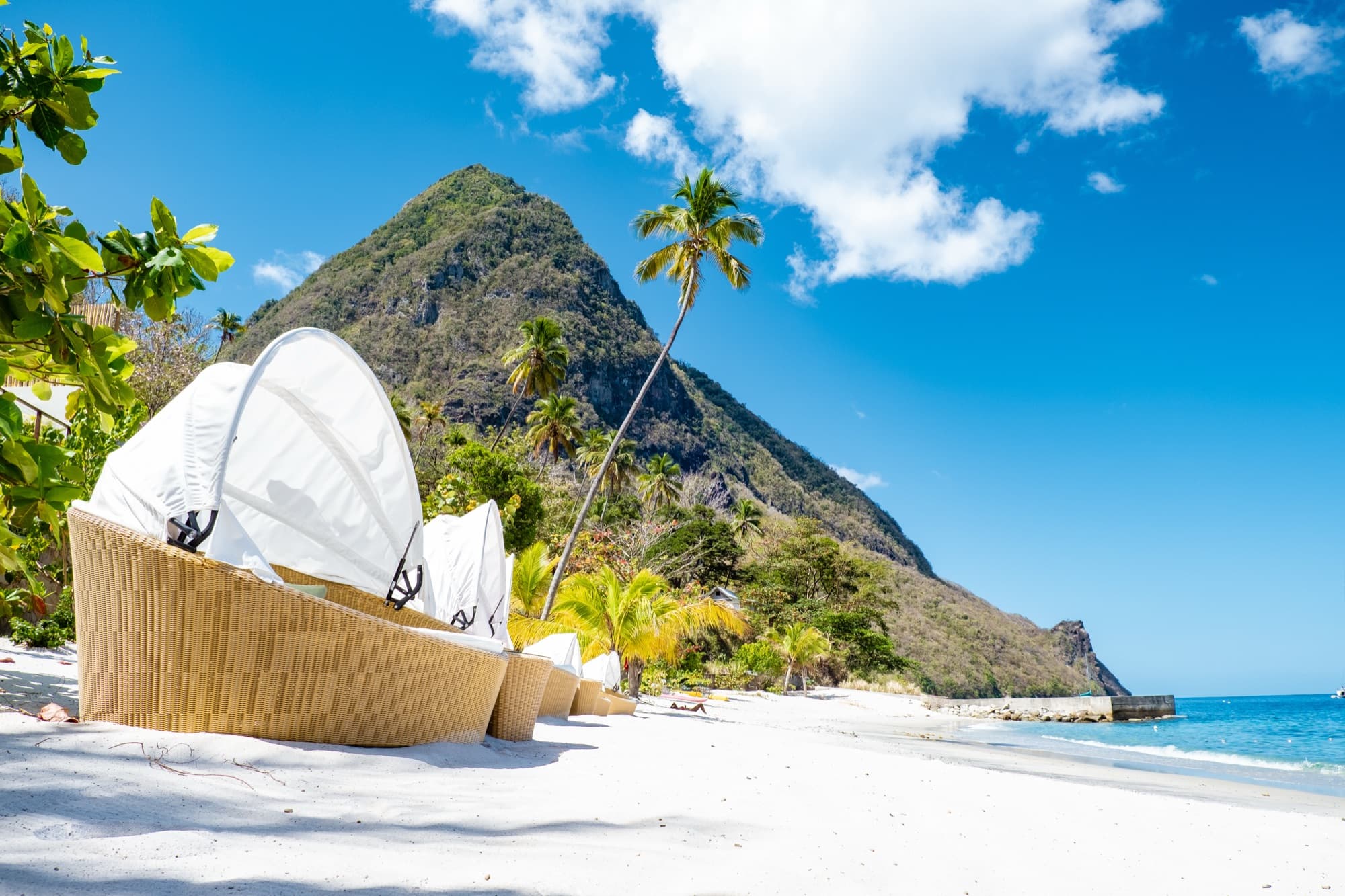 Sugar Beach & Jalousie