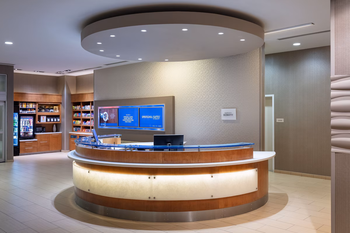 SpringHill Suites by Marriott Grand Junction Downtown/Historic Main St. - Image 2
