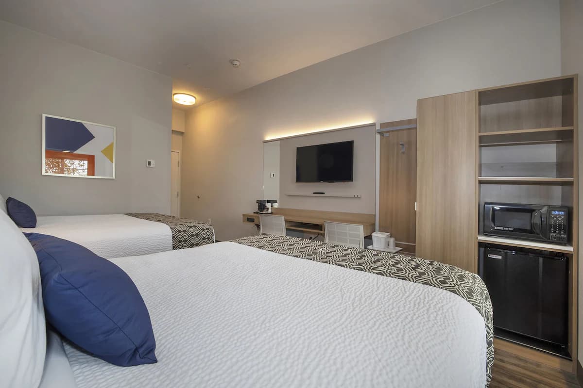 Microtel Inn & Suites by Wyndham Loveland - Image 6