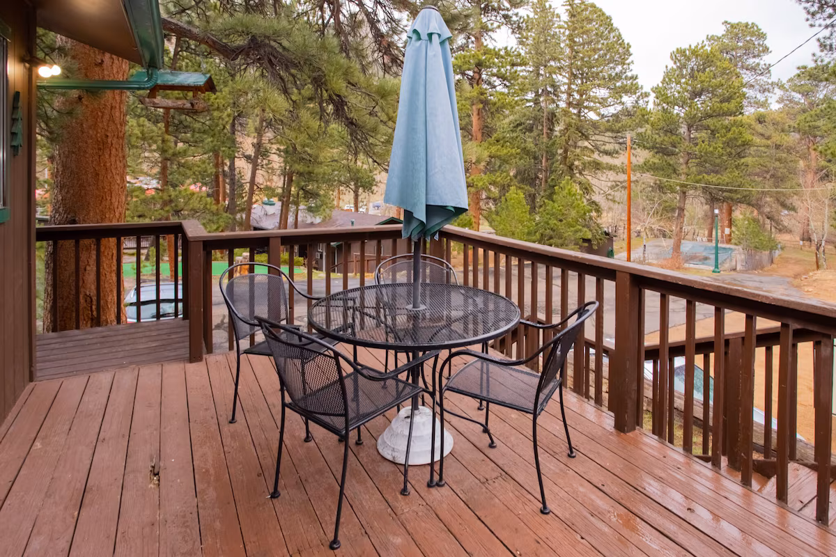 Nicky's Resort - Image 10