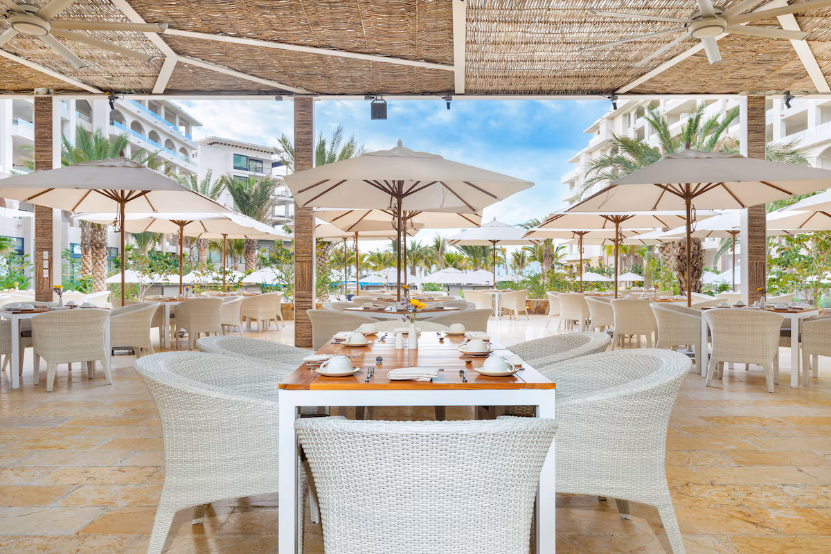 Villa La Valencia Beach Resort & Spa Los Cabos - Image 2