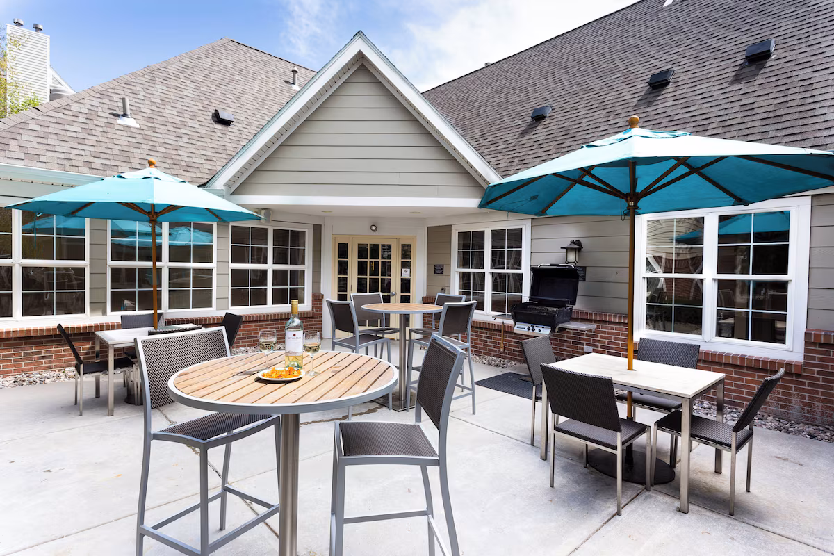 Residence Inn by Marriott Fort Collins - Image 9
