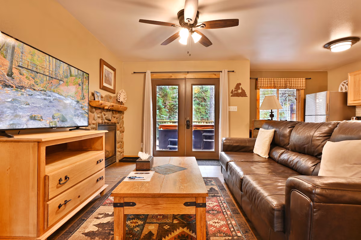 The Inn on Fall River & Fall River Cabins - Image 3