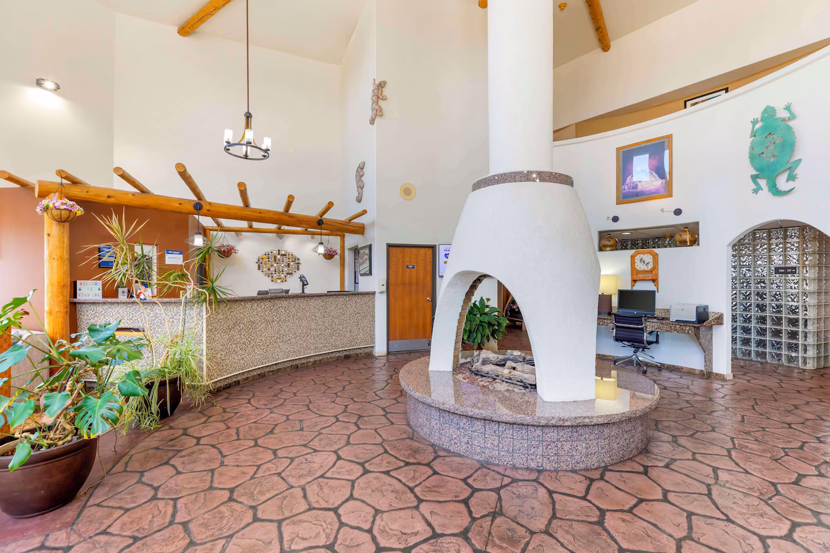 Best Western Kiva Inn - Image 4