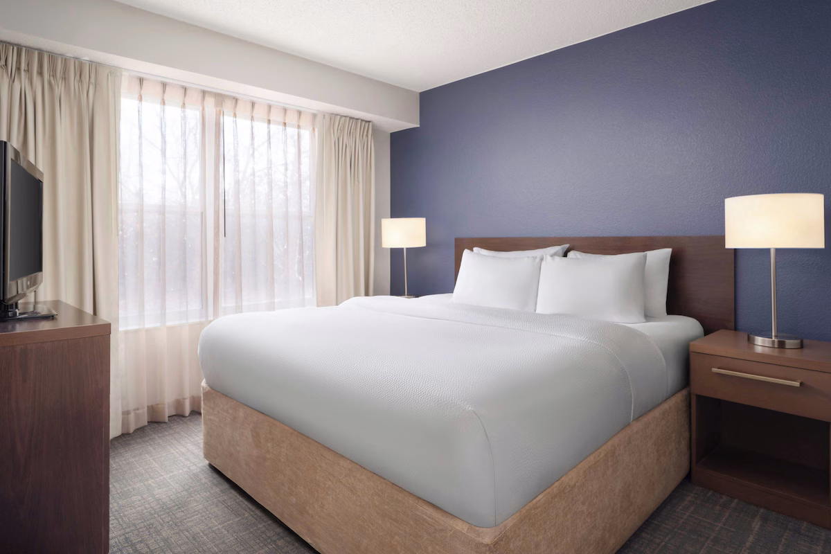 Residence Inn by Marriott Fort Collins - Image 7