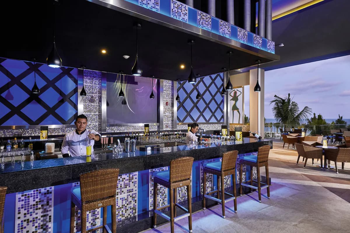 Hotel Riu Palace Costa Mujeres - Image 3