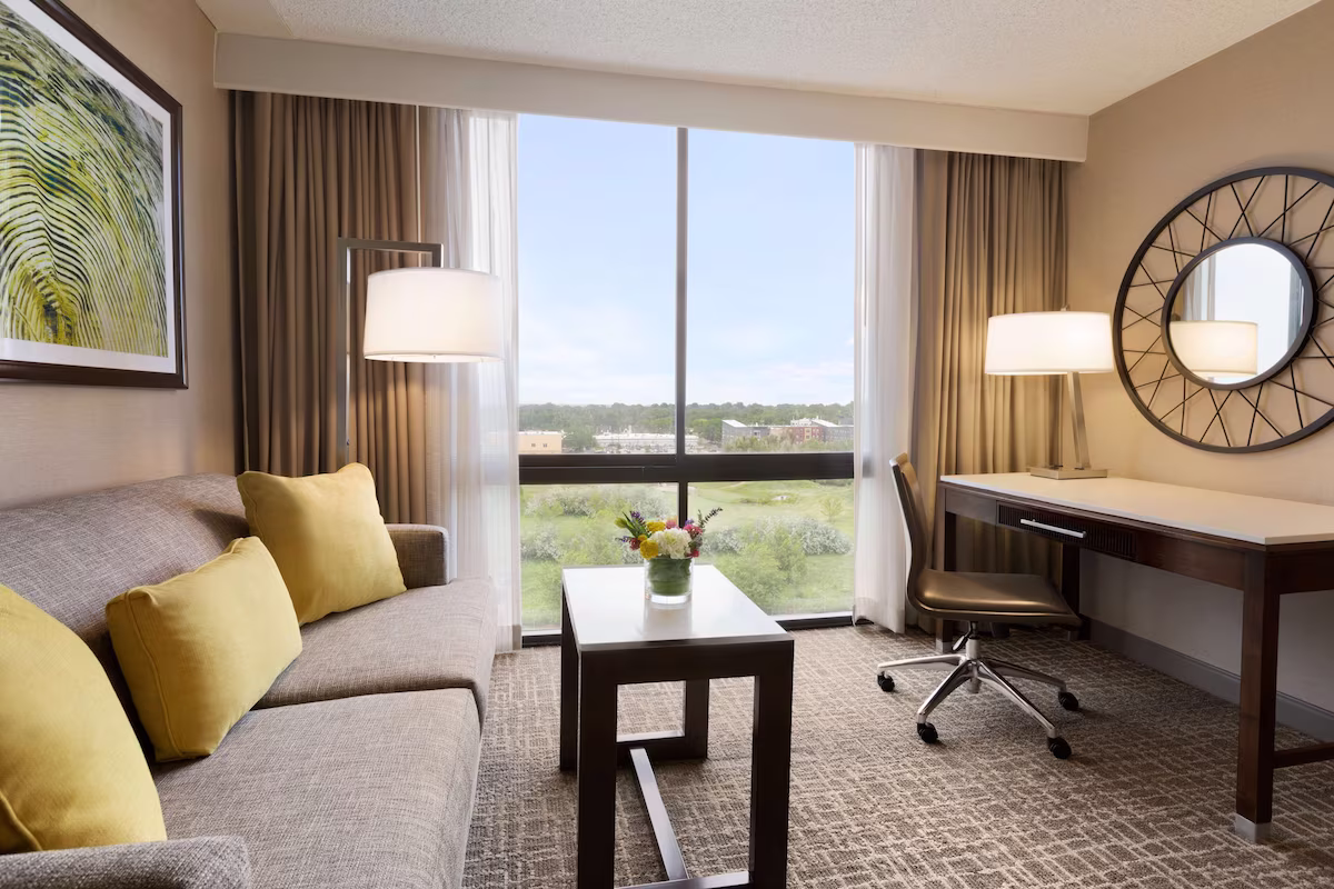 Hilton Fort Collins - Image 6