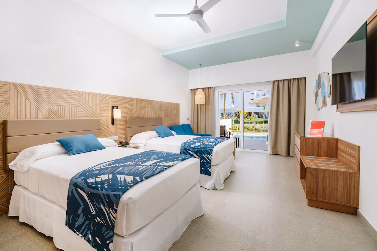 Hotel Riu Latino - Image 7