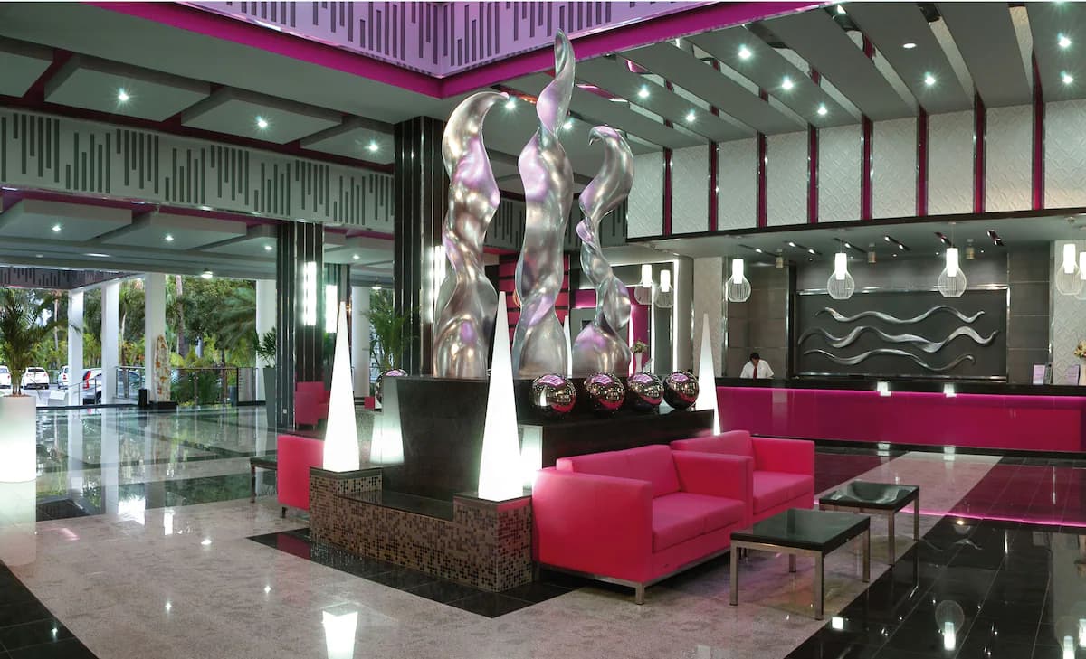 Hotel Riu Yucatan - Image 2