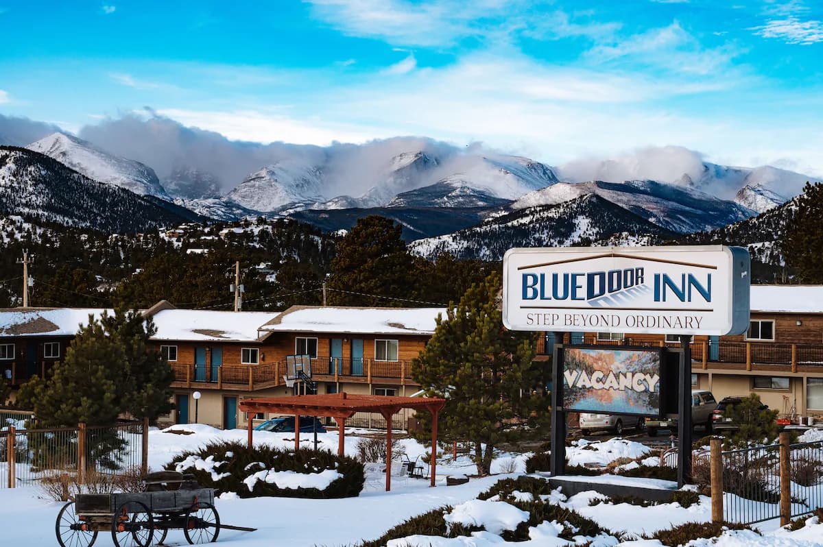 Blue Door Inn - Image 1