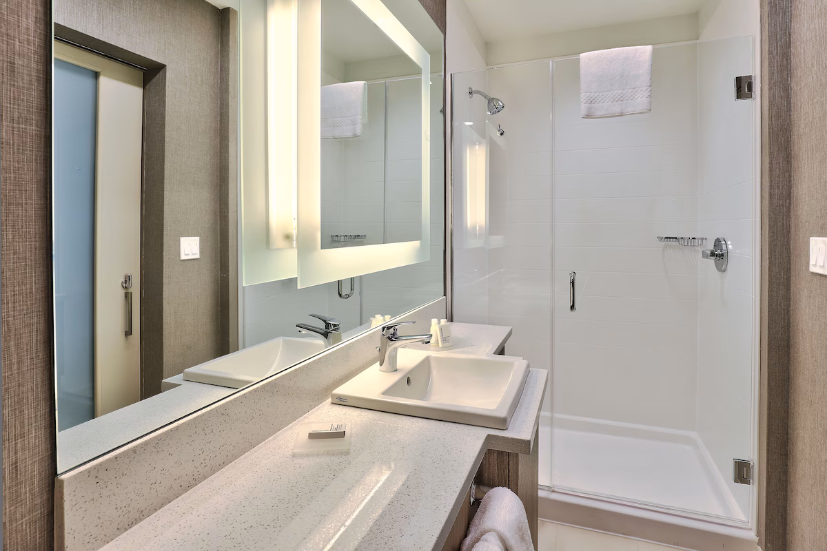 Springhill Suites by Marriott Durango - Image 8
