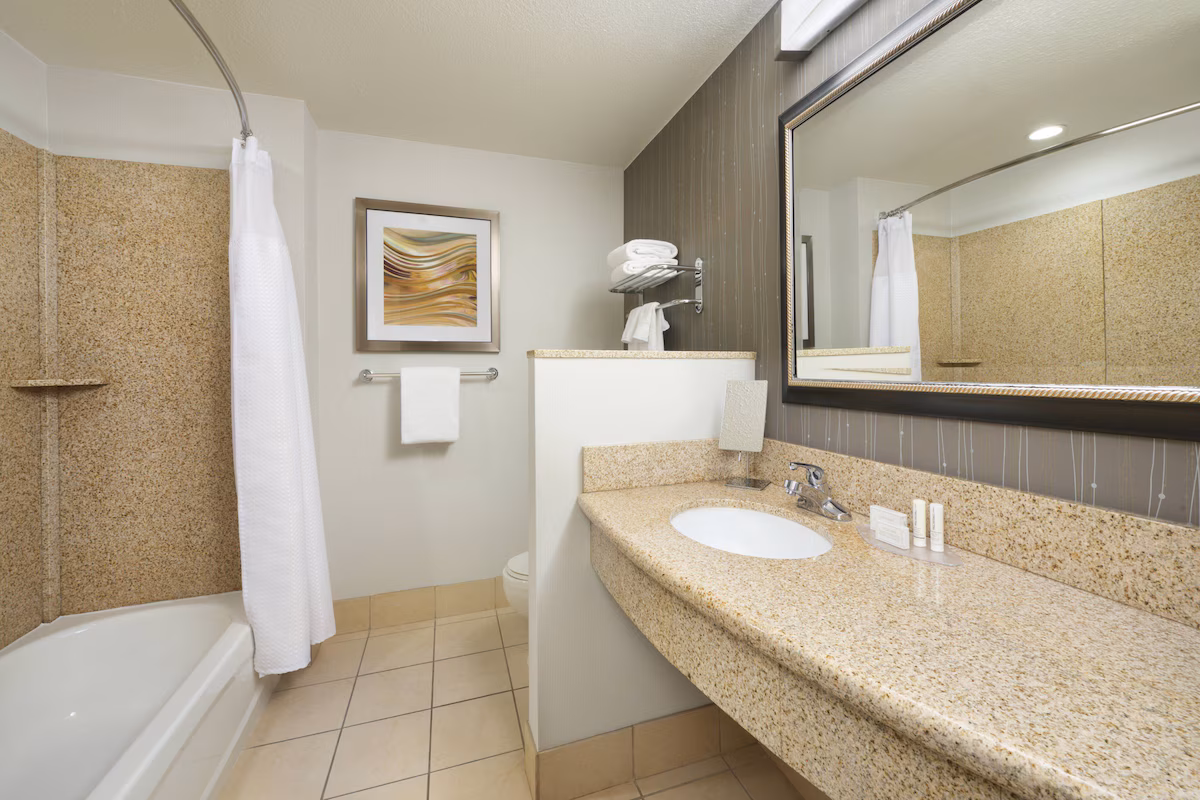 Courtyard by Marriott Grand Junction - Image 9