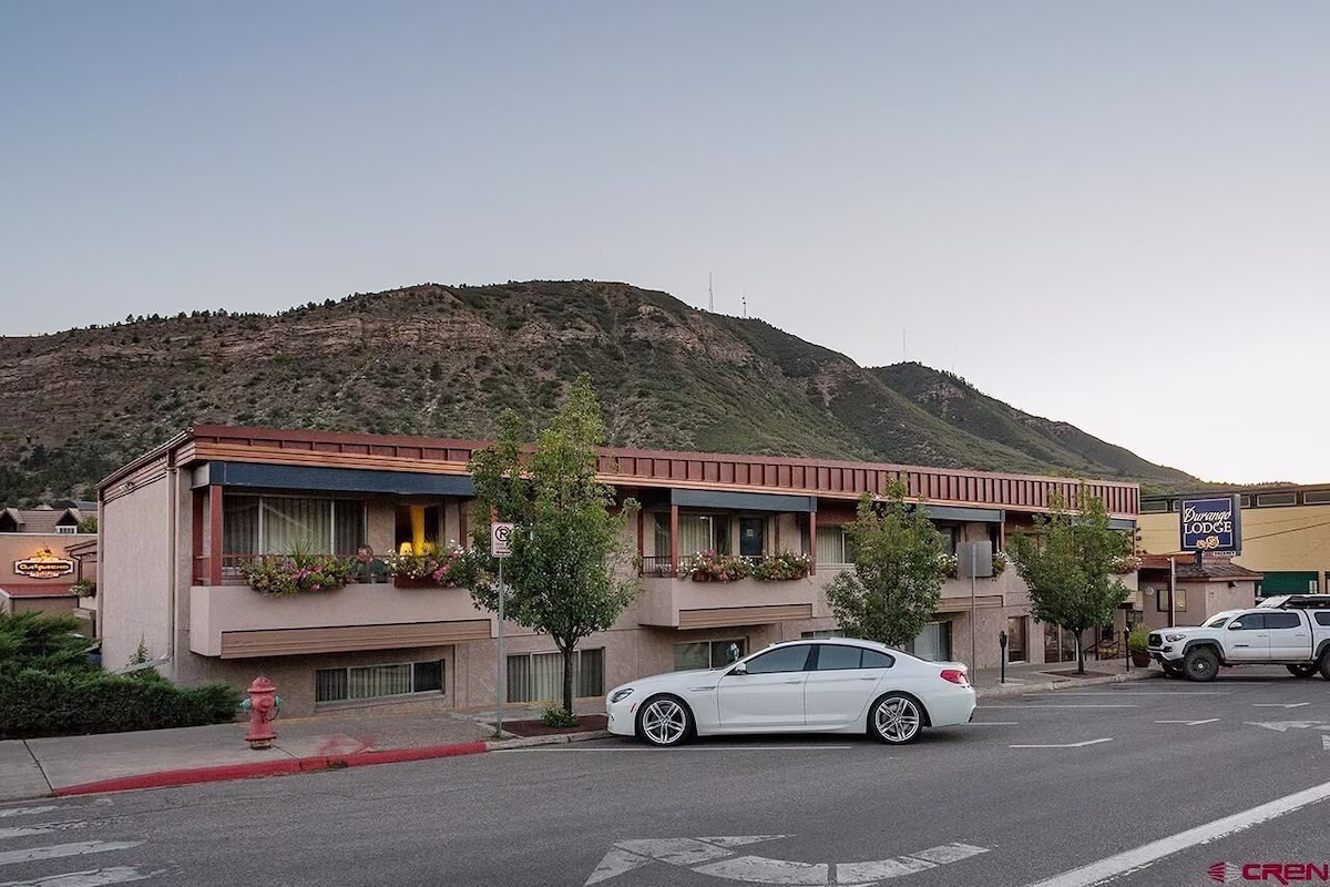 Durango Lodge - Image 1