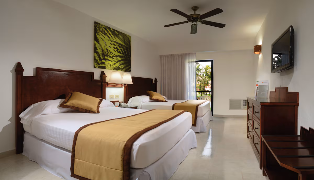 Hotel Riu Lupita - Image 7