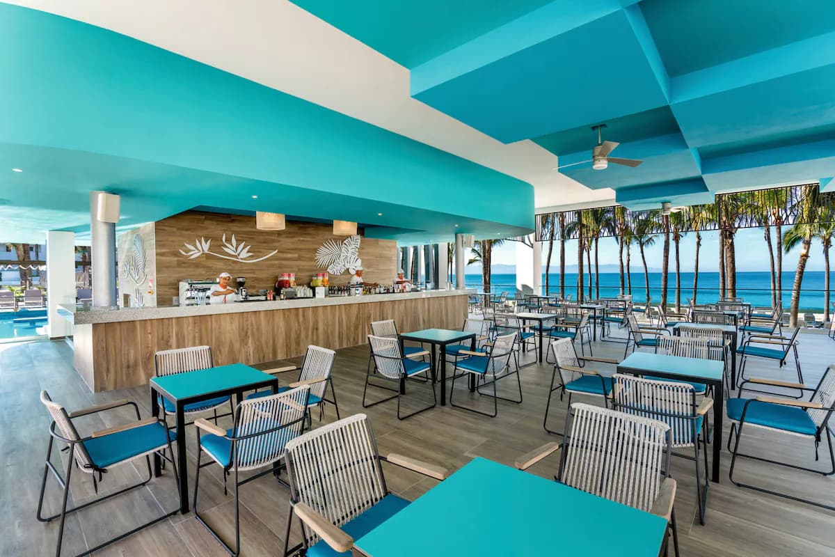 Hotel Riu Vallarta - Image 2
