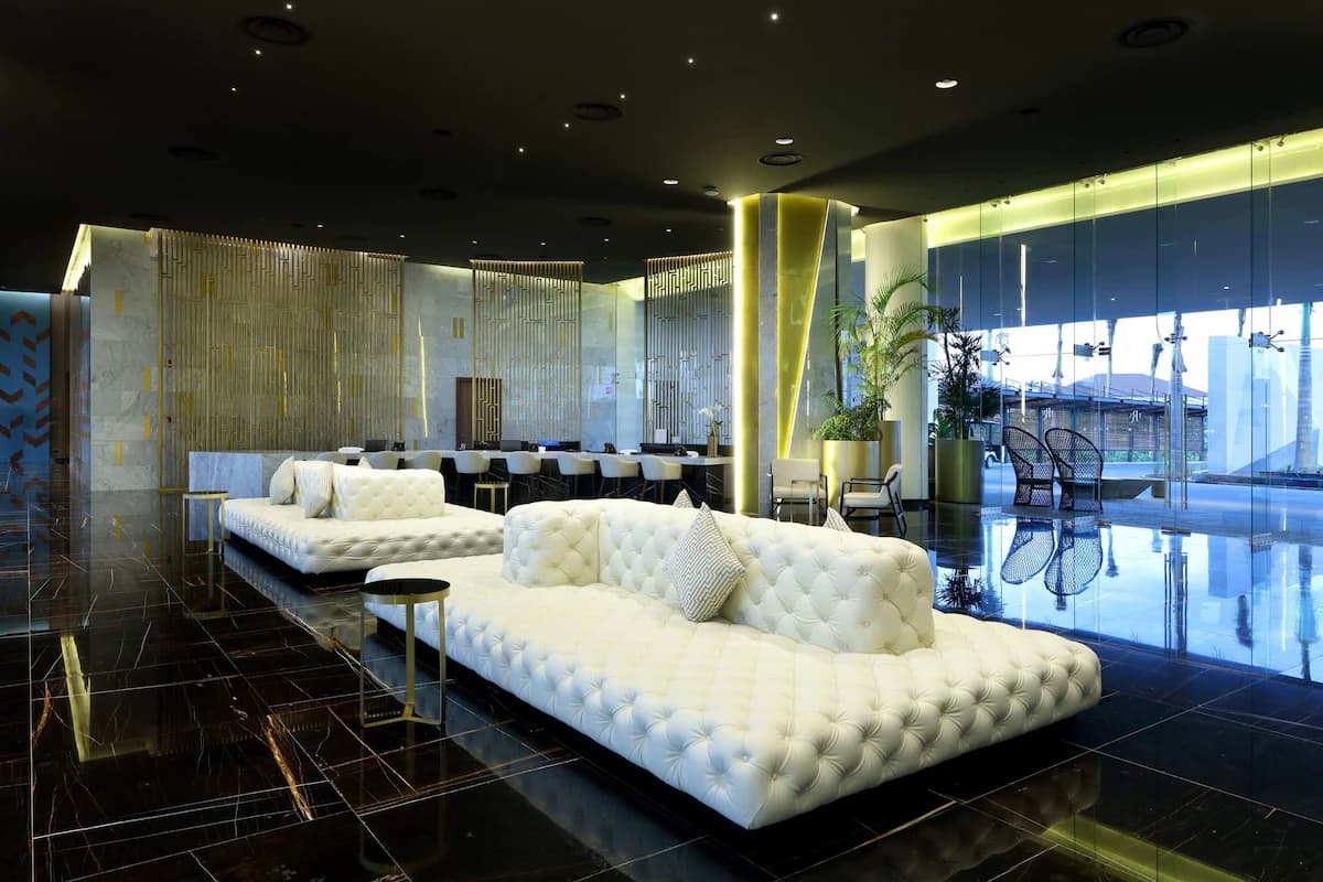 TRS Coral Hotel - Image 2