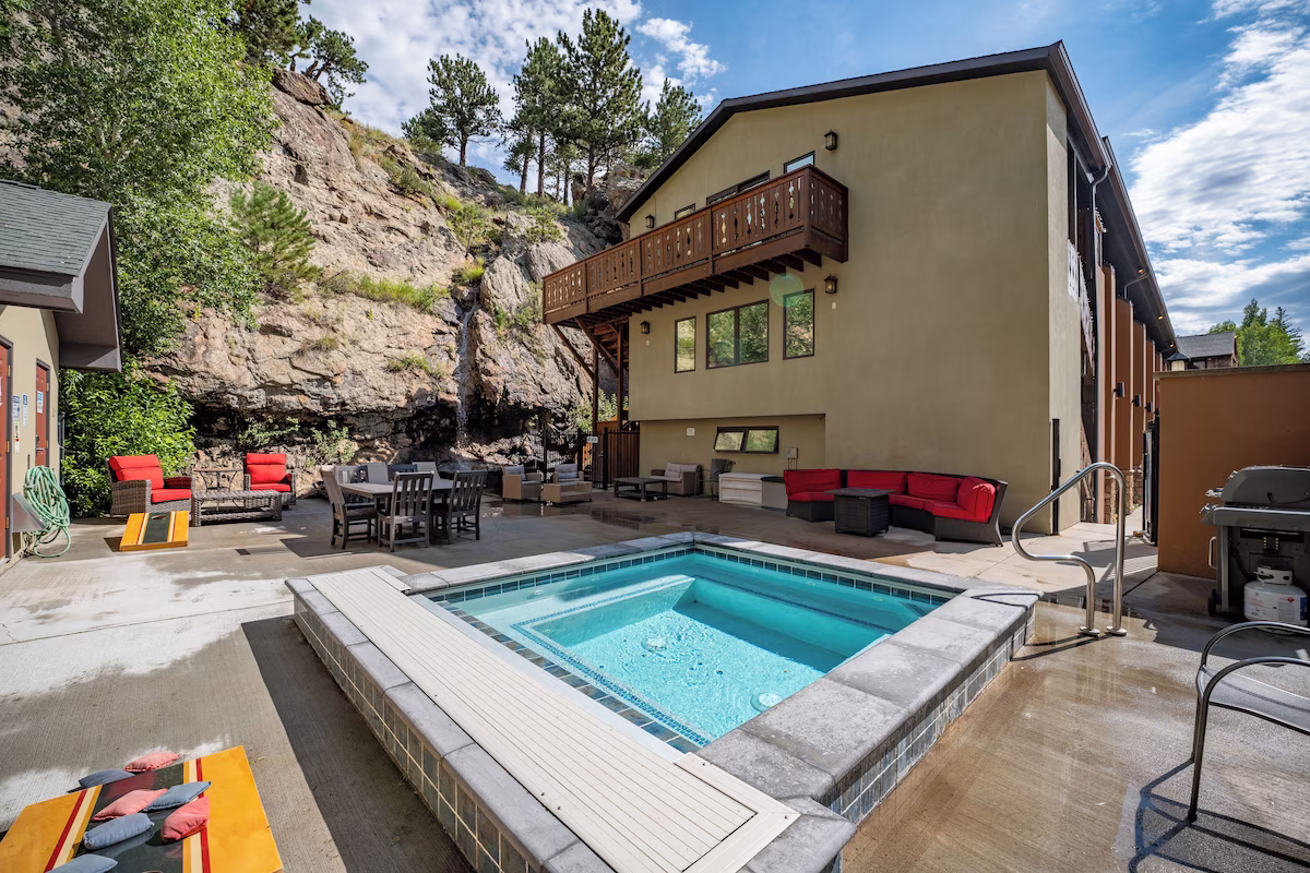 Silver Moon Inn - Image 9