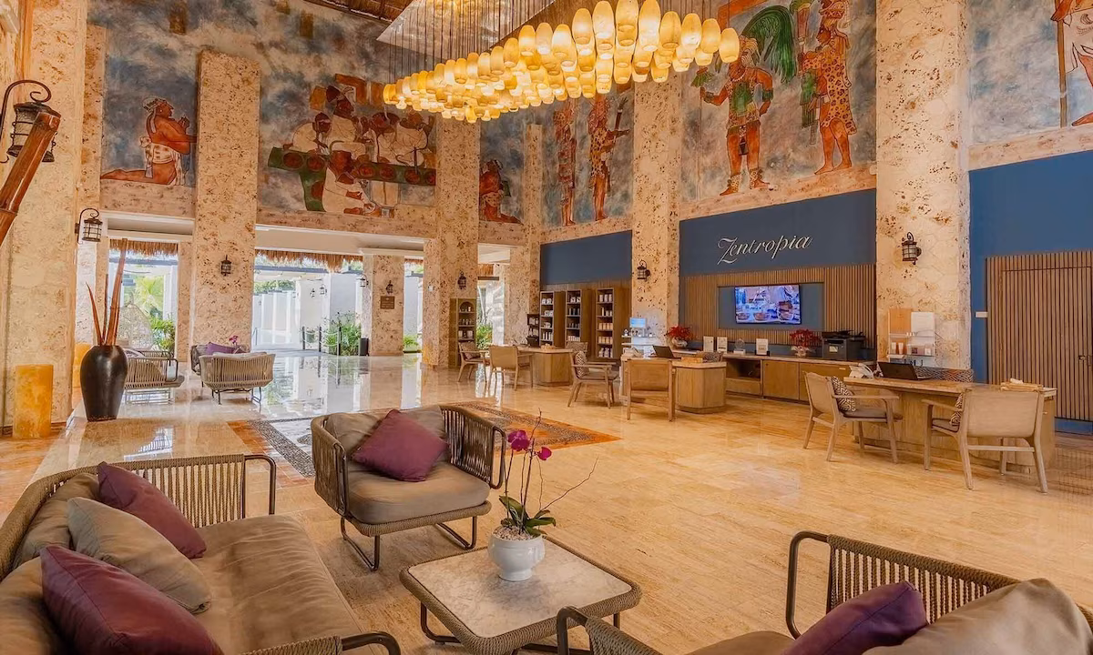 Grand Palladium Colonial Resort & Spa - All Inclusive - Image 2