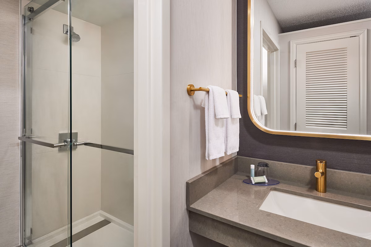 Courtyard by Marriott Fort Collins - Image 10