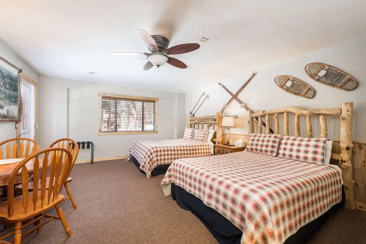4 Seasons Inn on Fall River - Image 7
