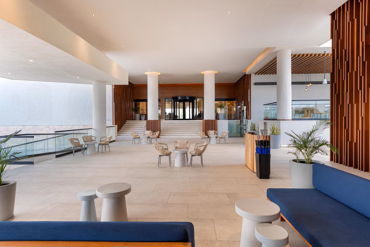 Hilton Cancun Mar Caribe All-Inclusive Resort - Image 3