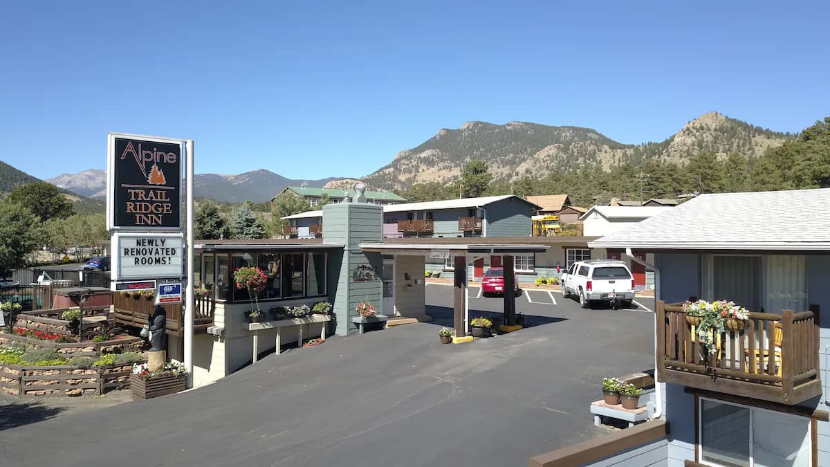 Alpine Trail Ridge Inn - Image 1