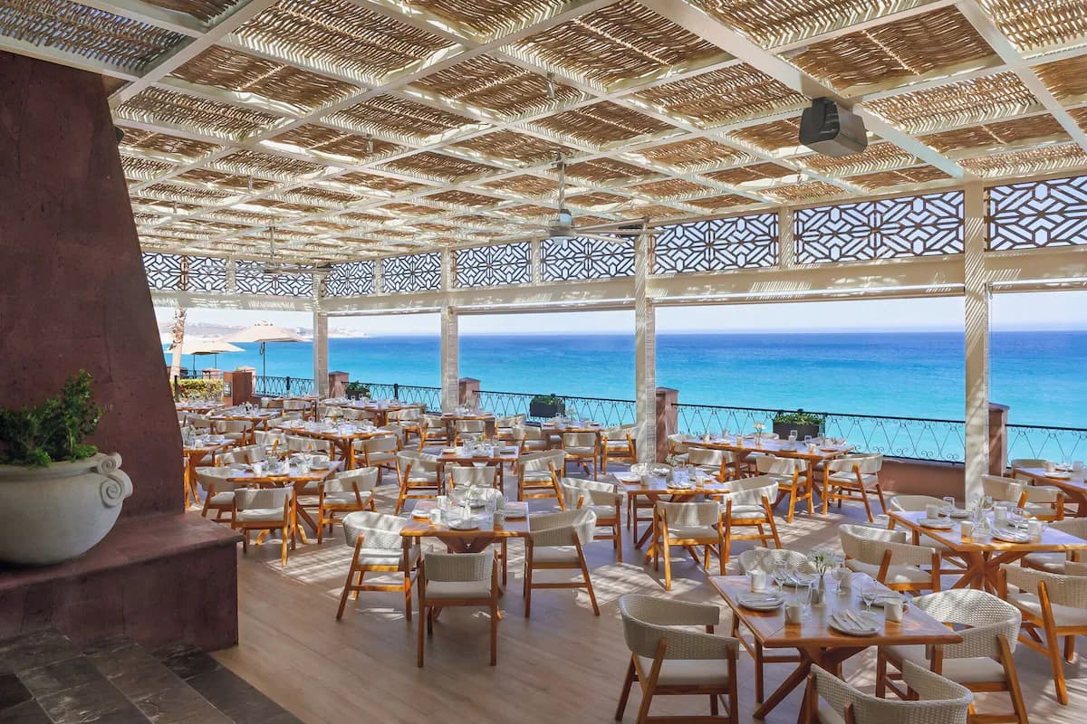 Villa del Arco Beach Resort & Spa Cabo San Lucas - Image 3