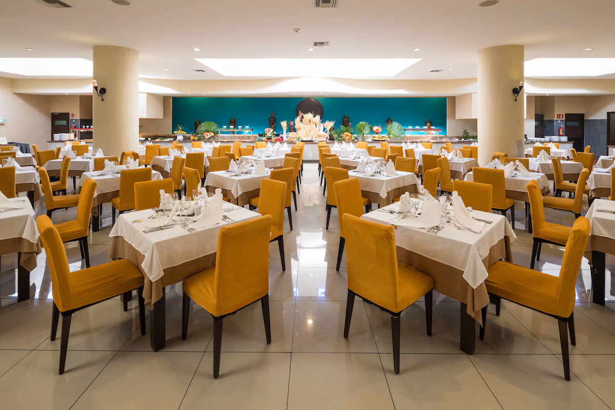 BlueBay Grand Esmeralda - Image 2