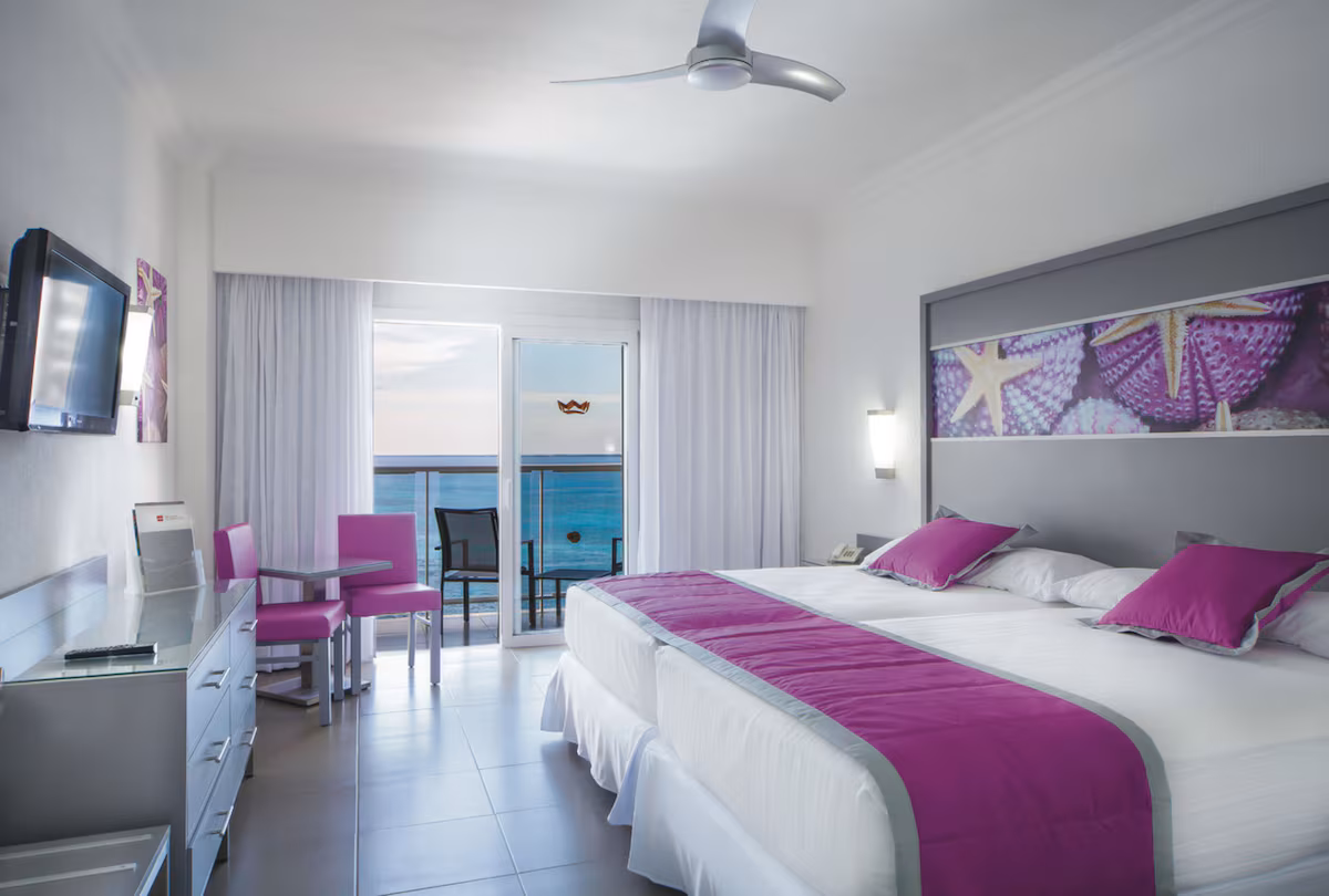 Hotel Riu Cancun - Image 4