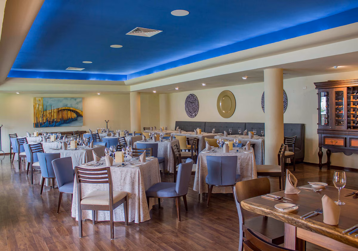 Sunset Plaza Beach Resort & Spa - Image 3