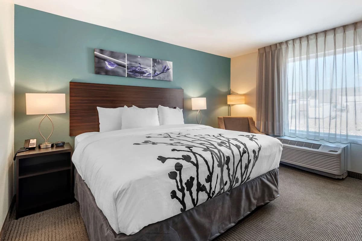 Sleep Inn Durango - Image 7