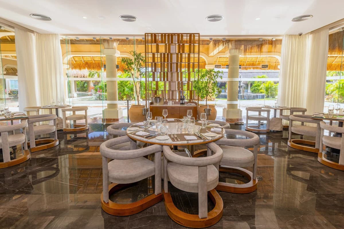 Grand Palladium Colonial Resort & Spa - All Inclusive - Image 6