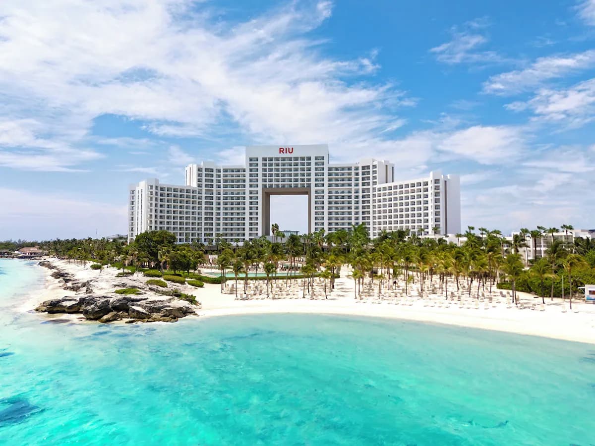 Hotel Riu Palace Peninsula - Image 11
