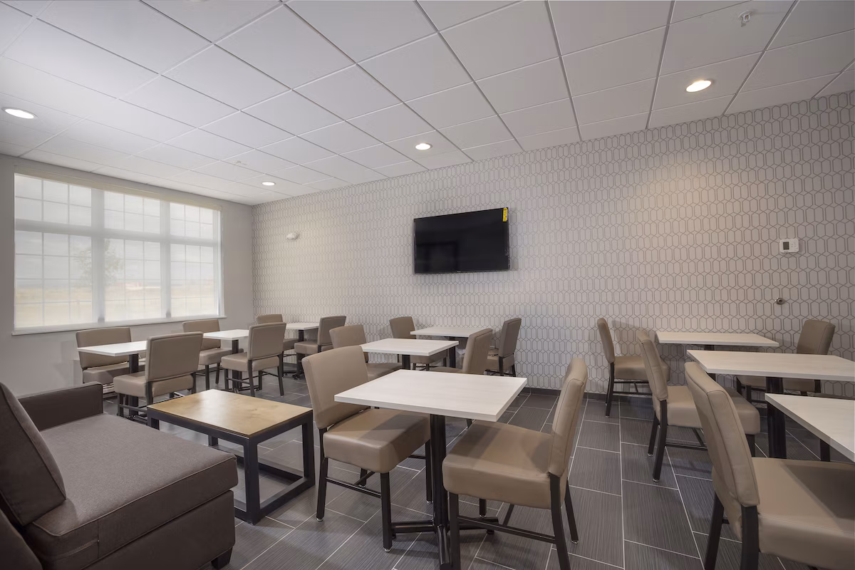 Microtel Inn & Suites by Wyndham Loveland - Image 4