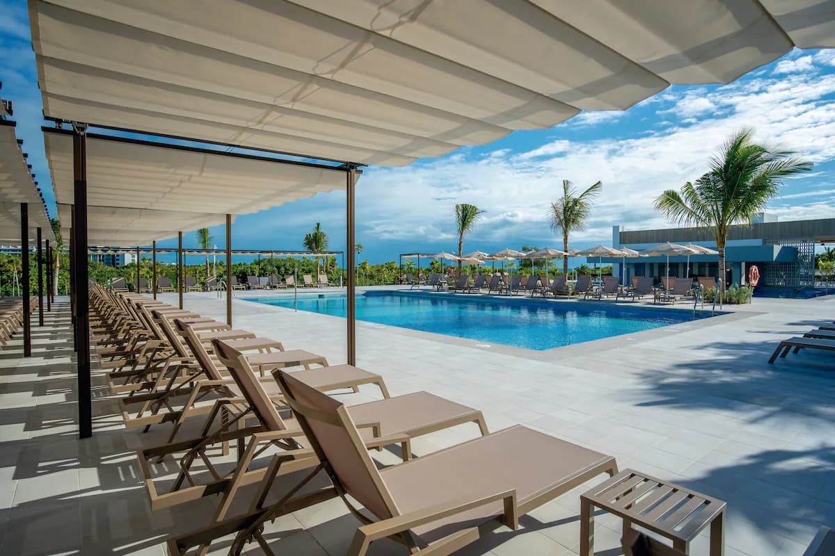 Hotel Riu Latino - Image 9