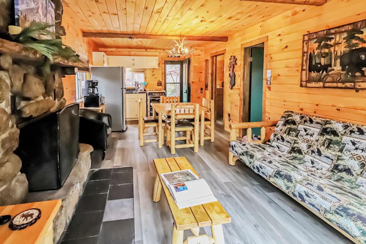 Nicky's Resort - Image 2