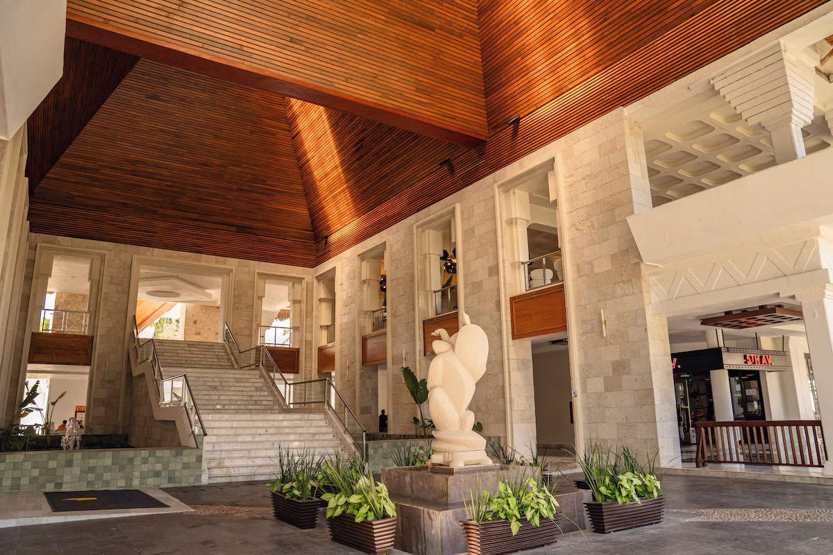 Grand Riviera Princess - Image 2