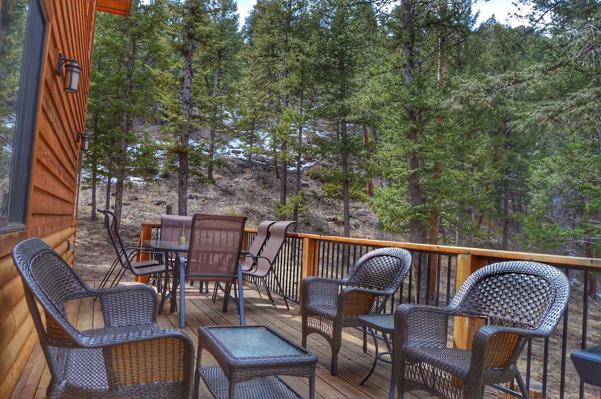 The Inn on Fall River & Fall River Cabins - Image 10