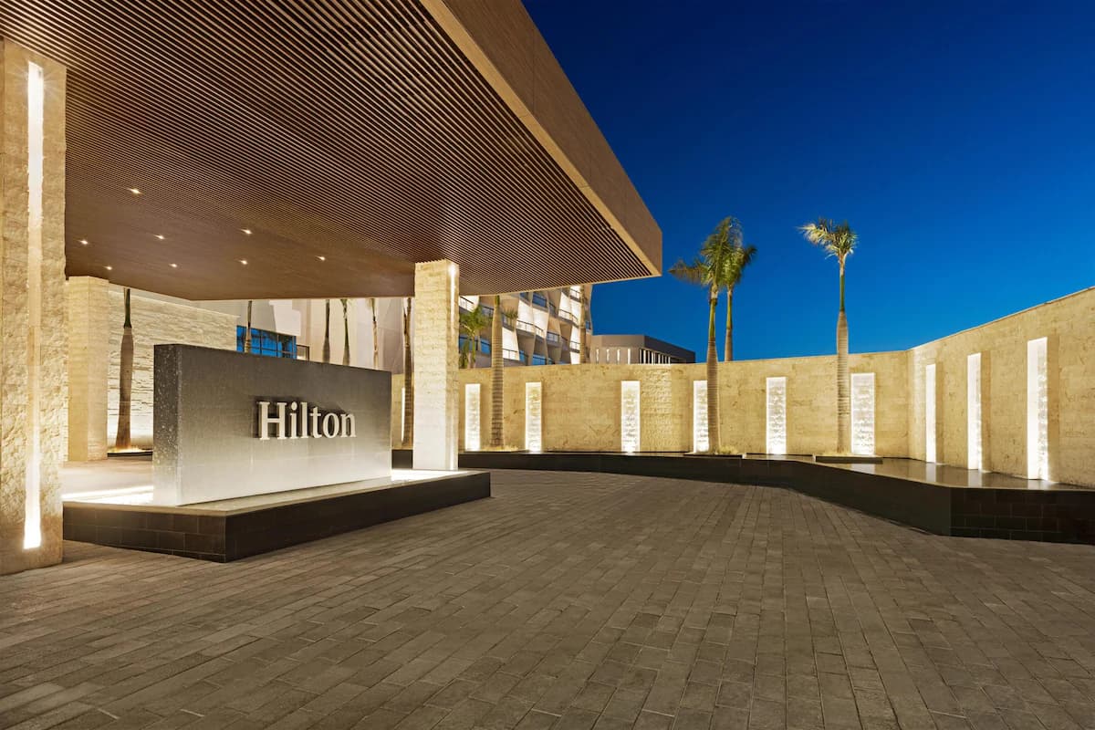 Hilton Cancun, an All-Inclusive Resort - Image 2