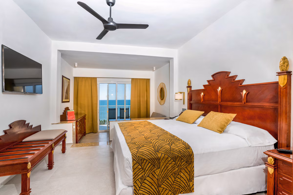 Hotel Riu Vallarta - Image 8