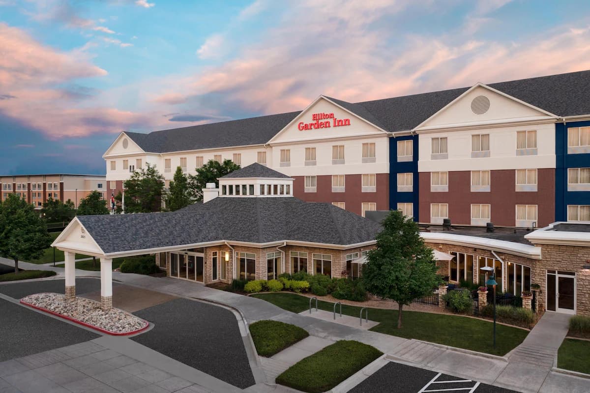 Hilton Garden Inn Fort Collins - Image 1