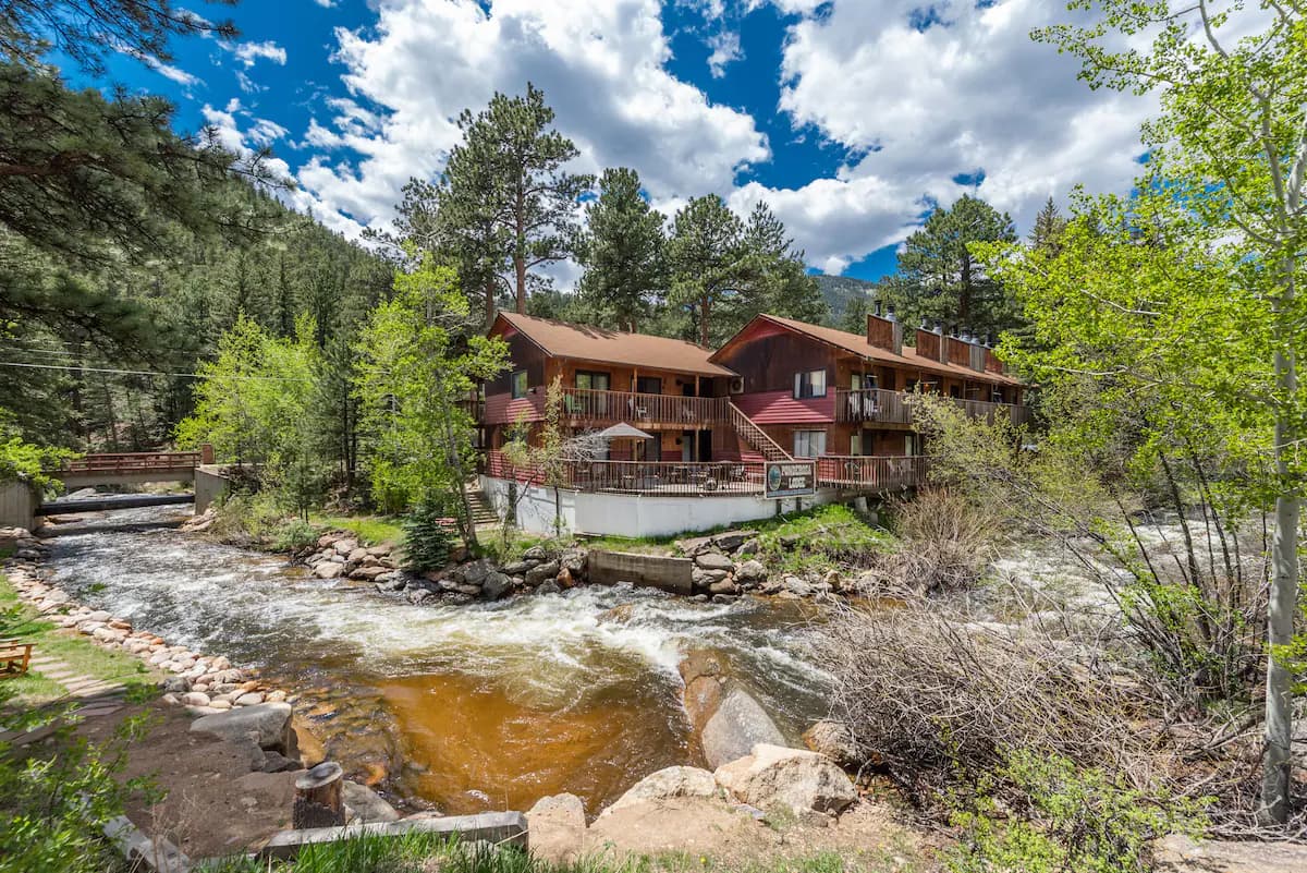 Ponderosa Lodge - Image 2