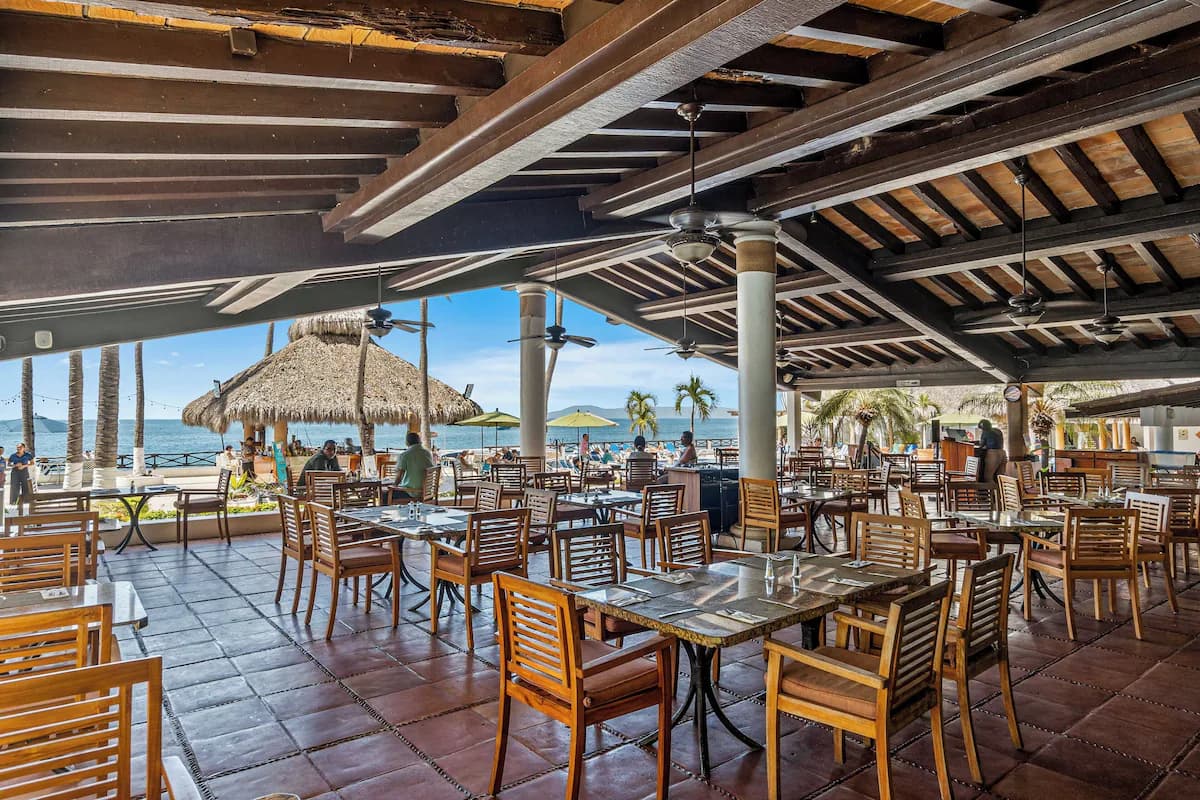 Costa Sur All Inclusive Resort Puerto Vallarta - Image 3