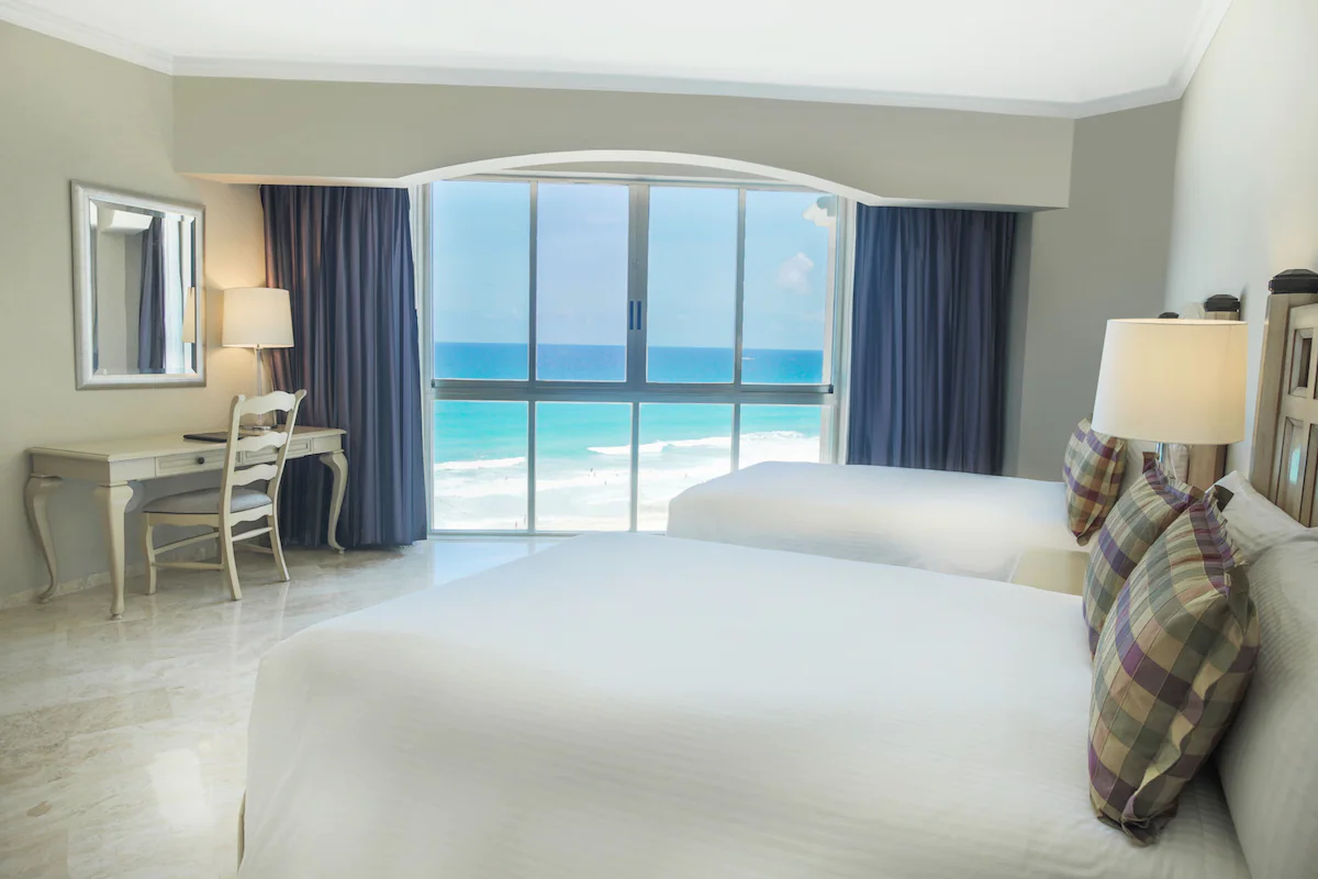 Sandos Cancun - Image 8