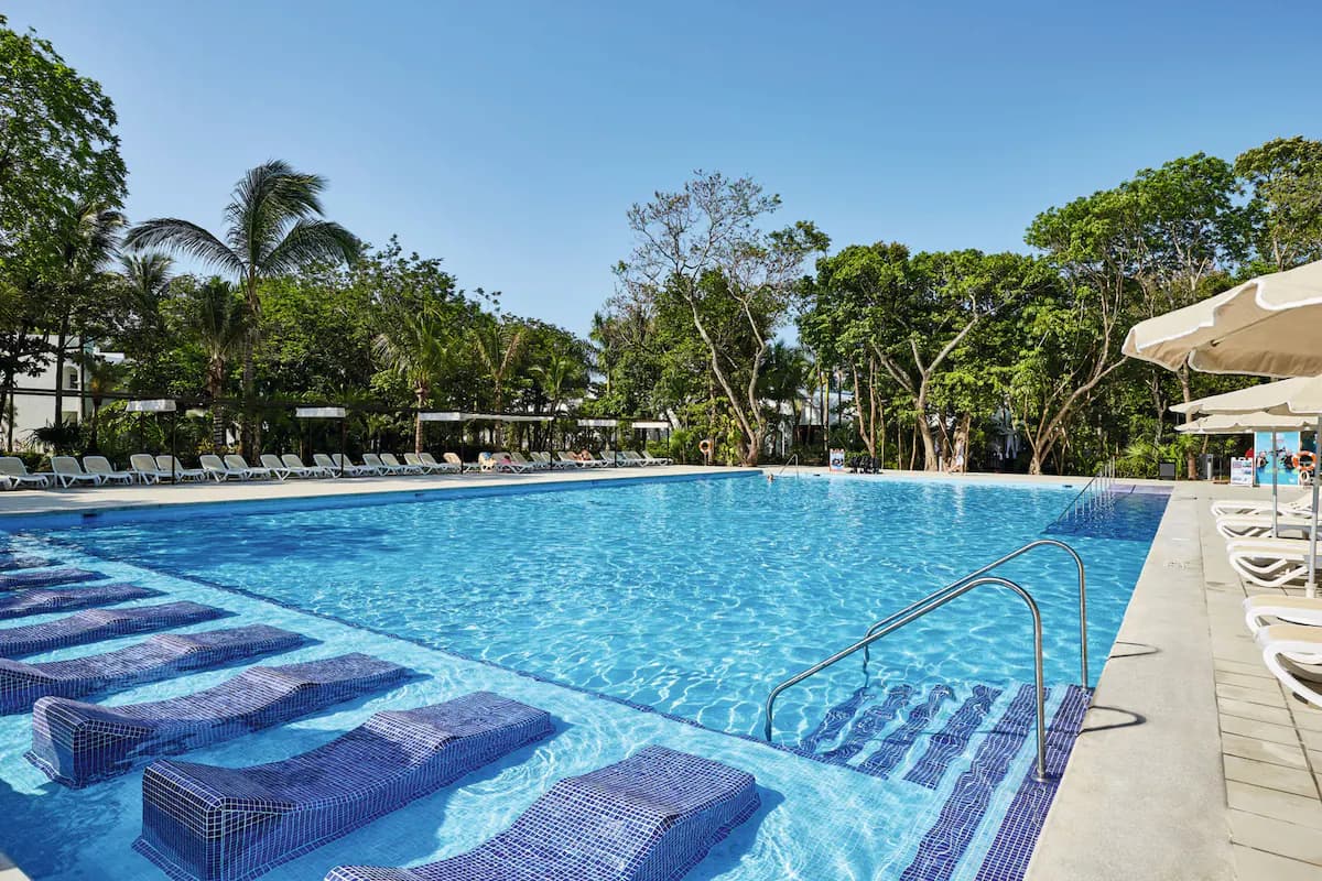 Hotel Riu Tequila - Image 10