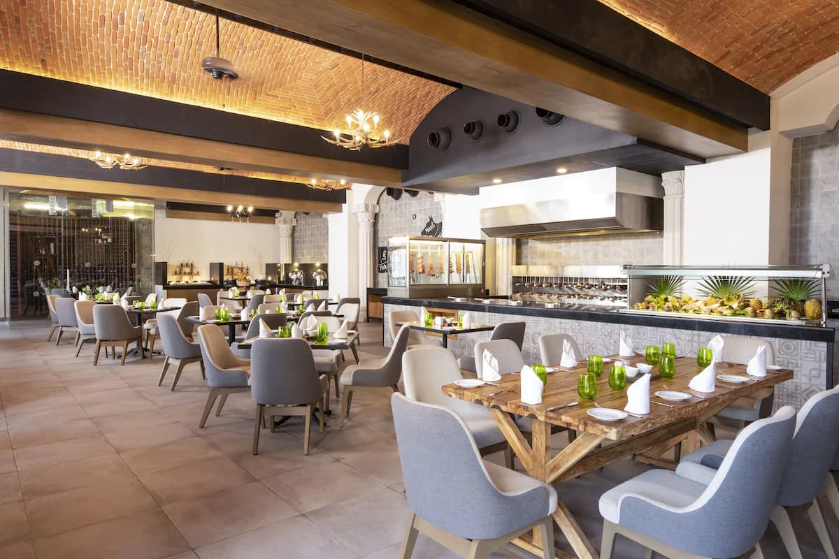 Wyndham Alltra Playa del Carmen Adults Only All Inclusive - Image 4