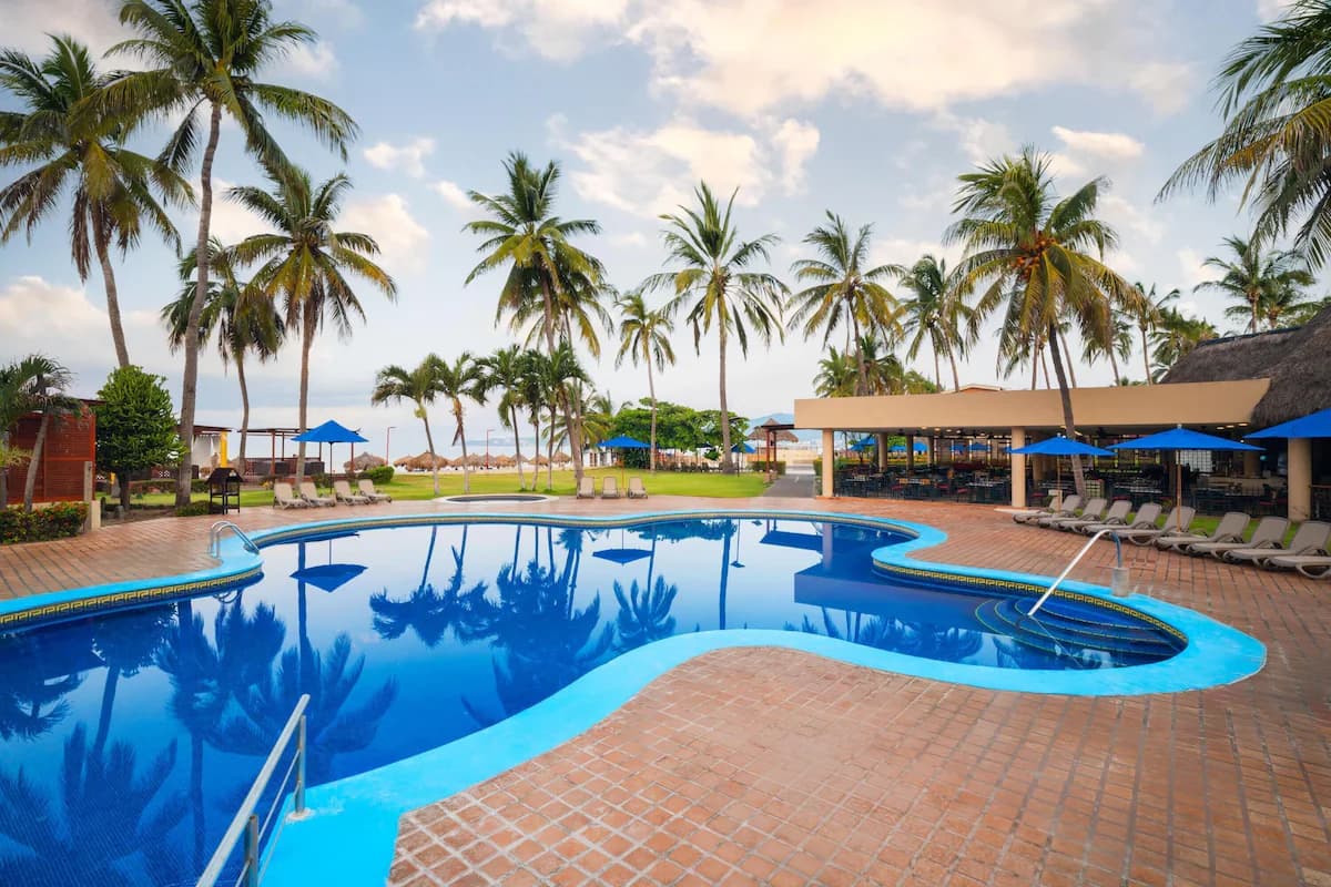 Grand Decameron Complex Bucerias, A Trademark All Inclusive - Image 9