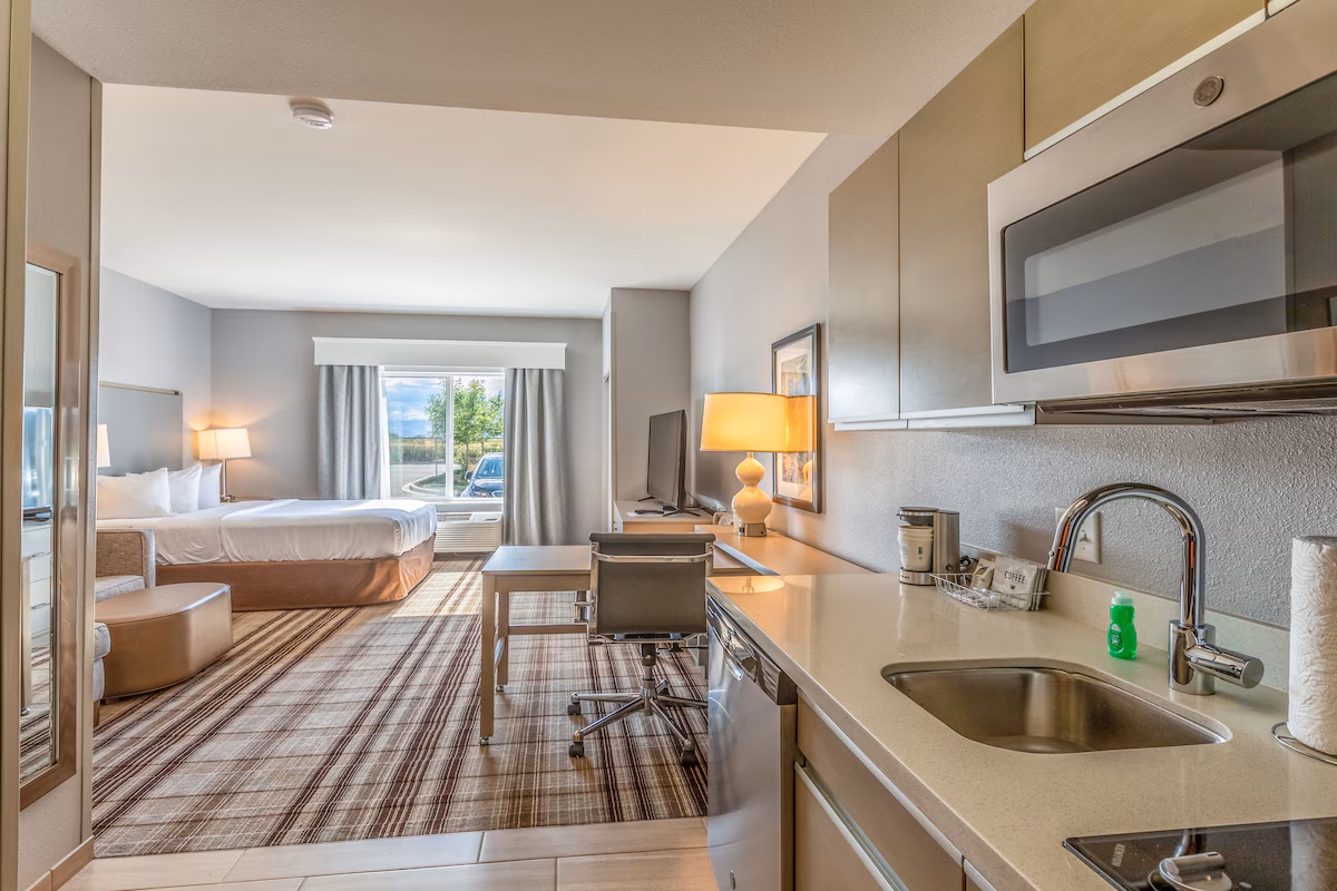 Hawthorn Extended Stay by Wyndham Loveland - Image 6