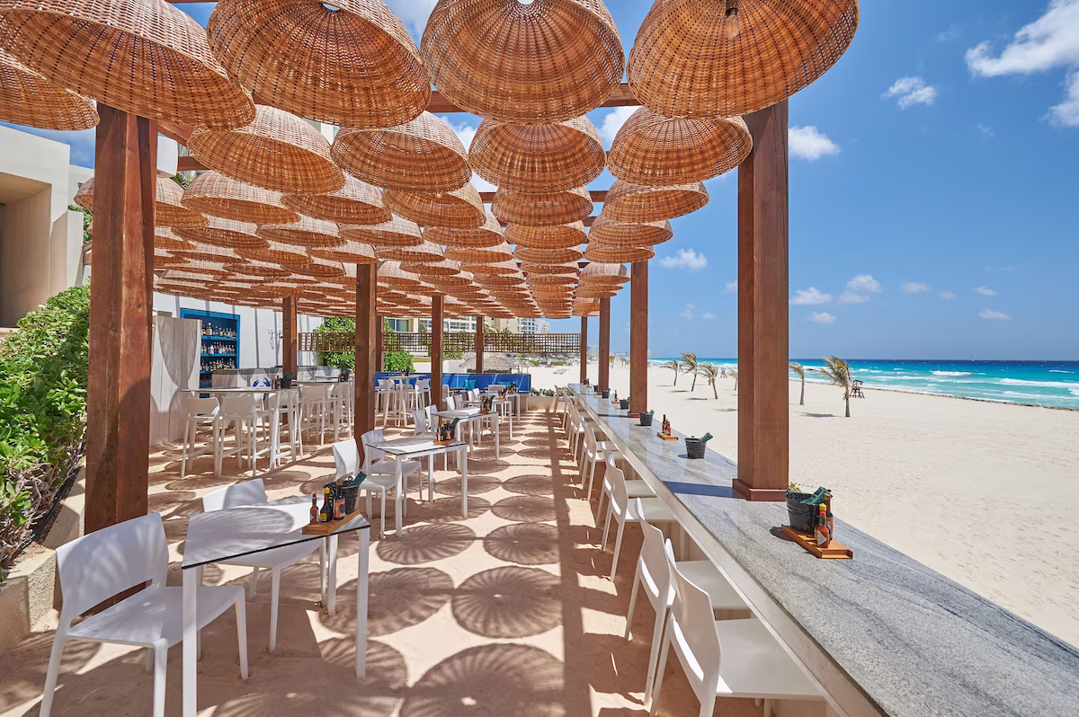 Live Aqua Beach Resort Cancún - Image 3