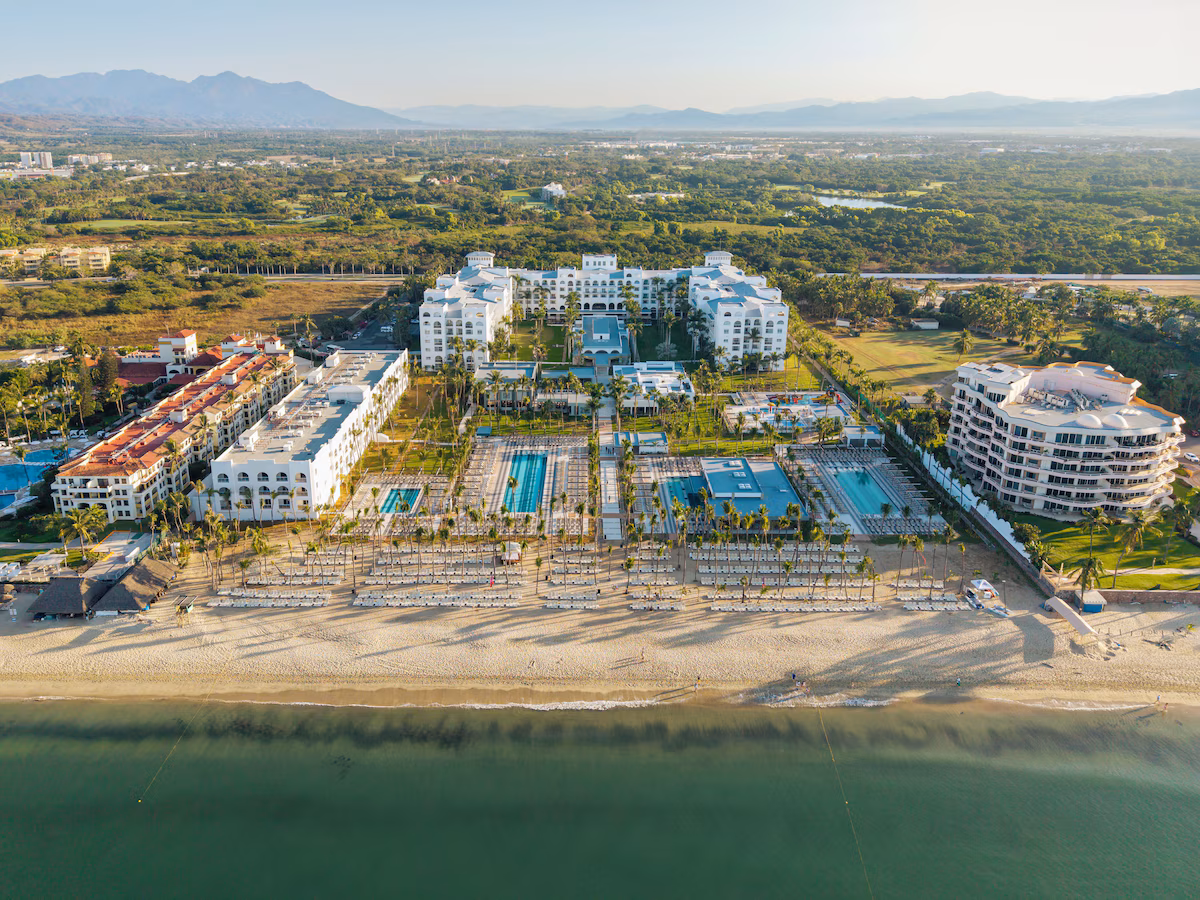 Hotel Riu Flamingos - Image 1